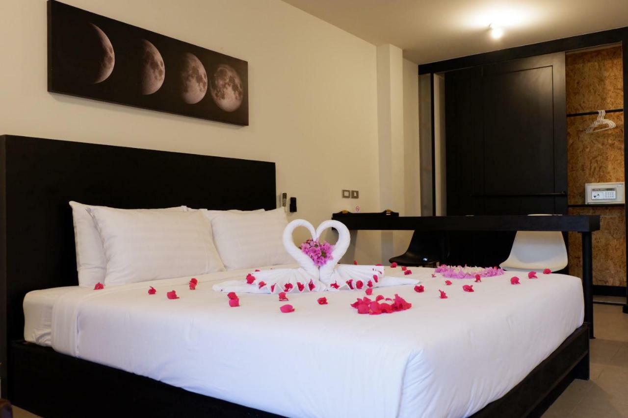 Beam House Hotel Patong Luaran gambar