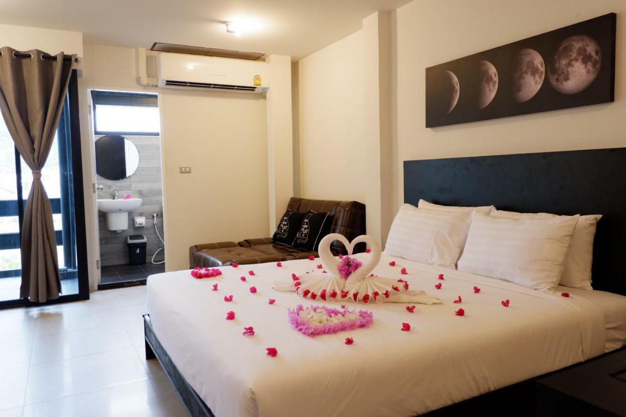 Beam House Hotel Patong Luaran gambar