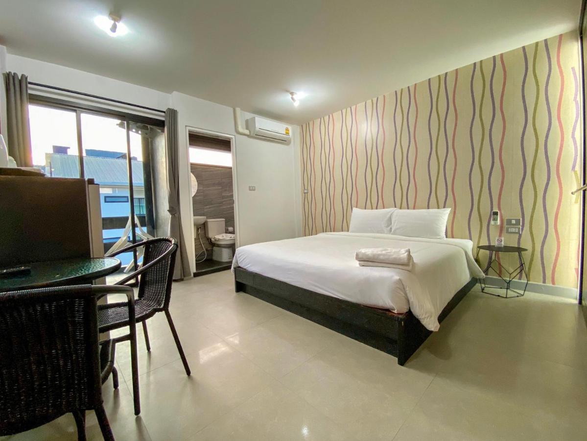 Beam House Hotel Patong Luaran gambar