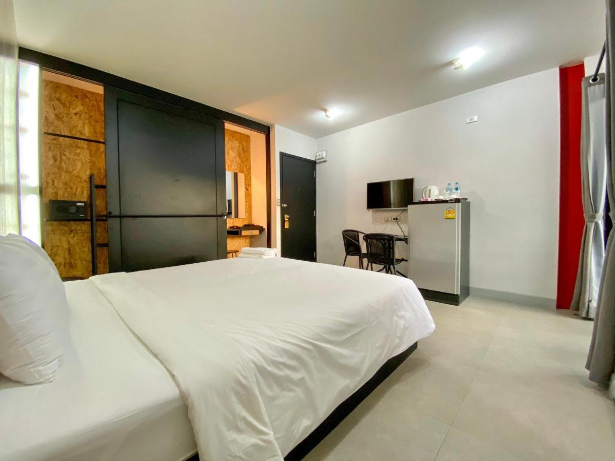 Beam House Hotel Patong Luaran gambar
