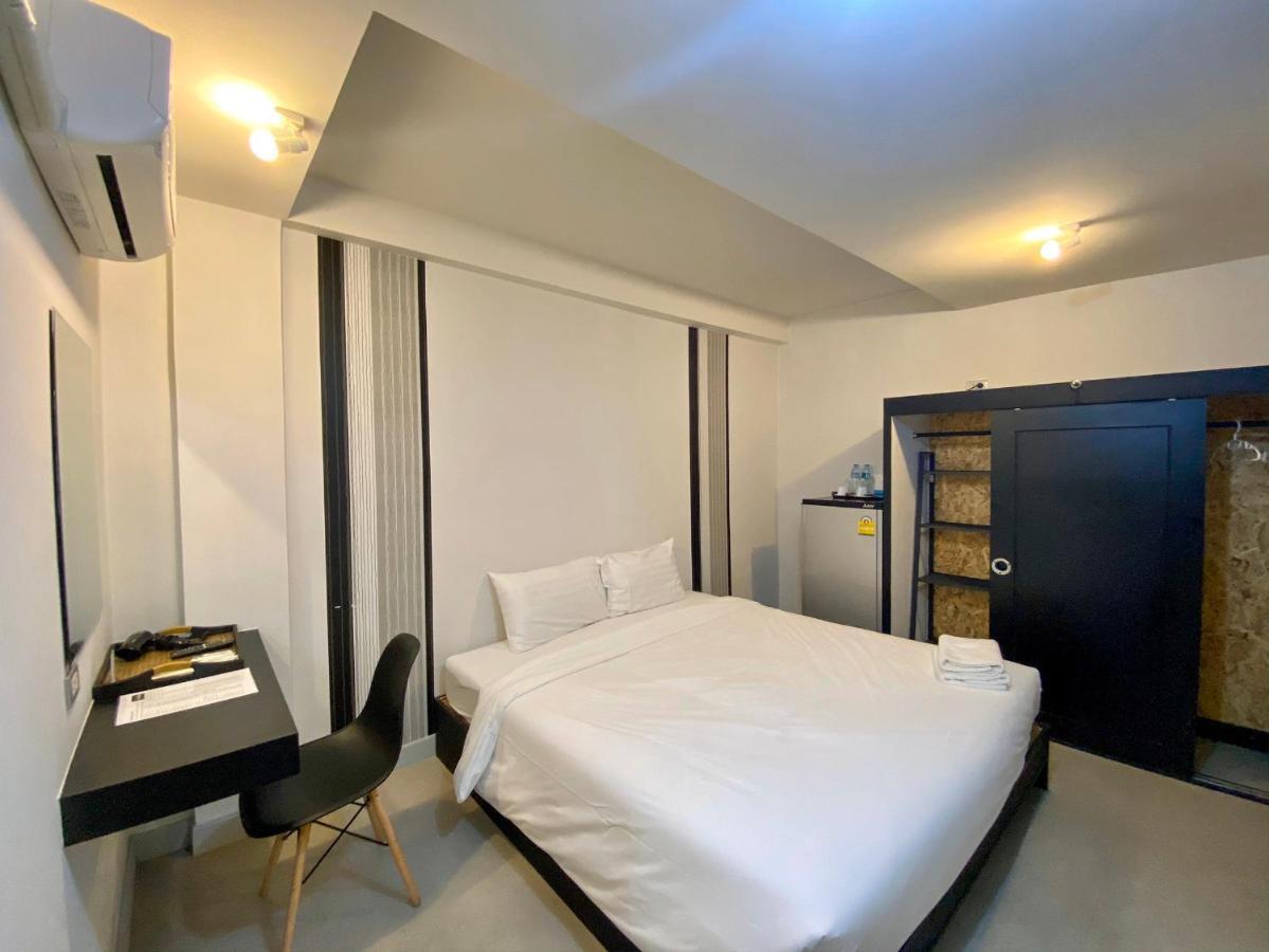 Beam House Hotel Patong Luaran gambar